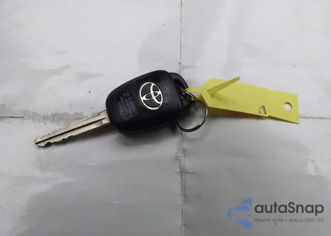 2015 Toyota Corolla Le из США, поврежденный, VIN 2T1BURHE1FC273626